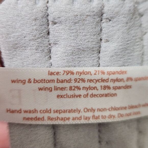 Cacique Bra Size 44C Gray Color Underwire Adjustable Straps - Picture 6 of 7